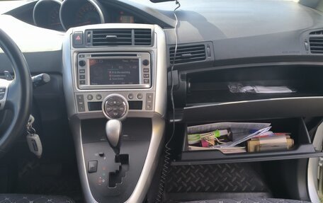 Toyota Verso I, 2012 год, 1 250 000 рублей, 4 фотография