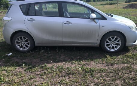Toyota Verso I, 2012 год, 1 250 000 рублей, 12 фотография