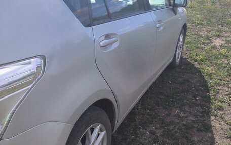 Toyota Verso I, 2012 год, 1 250 000 рублей, 15 фотография