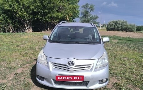 Toyota Verso I, 2012 год, 1 250 000 рублей, 14 фотография