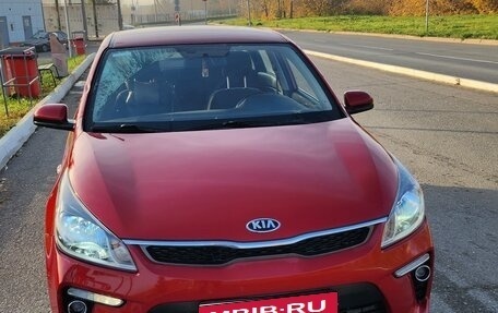 KIA Rio IV, 2018 год, 1 100 000 рублей, 1 фотография
