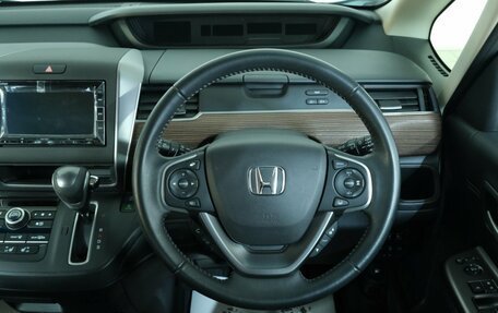 Honda Freed II, 2021 год, 2 099 000 рублей, 12 фотография