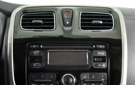 Renault Sandero II рестайлинг, 2016 год, 799 000 рублей, 16 фотография