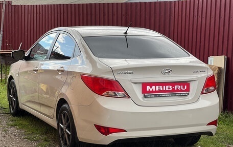 Hyundai Solaris II рестайлинг, 2015 год, 950 000 рублей, 3 фотография