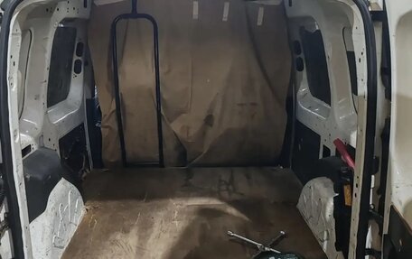 Renault Kangoo II рестайлинг, 2011 год, 560 000 рублей, 11 фотография