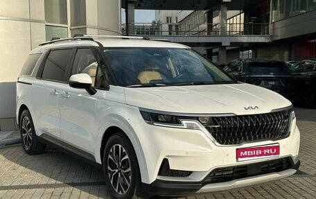 KIA Carnival, 2023 год, 4 299 000 рублей, 1 фотография