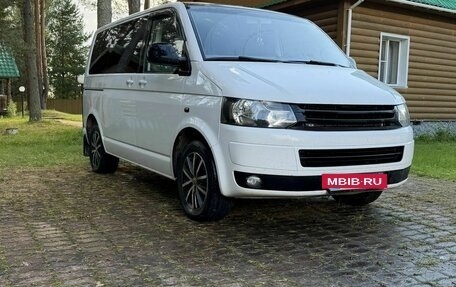 Volkswagen Transporter T5 рестайлинг, 2014 год, 1 650 000 рублей, 2 фотография
