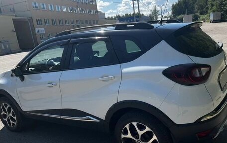 Renault Kaptur I рестайлинг, 2017 год, 1 660 000 рублей, 3 фотография