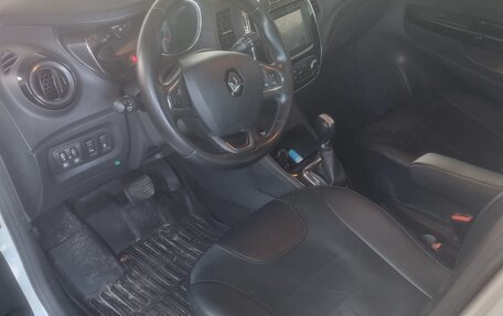 Renault Kaptur I рестайлинг, 2017 год, 1 660 000 рублей, 7 фотография