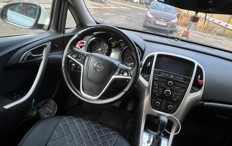 Opel Astra J, 2011 год, 560 000 рублей, 6 фотография