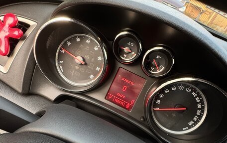 Opel Astra J, 2011 год, 560 000 рублей, 8 фотография