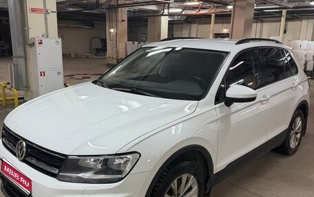 Volkswagen Tiguan II, 2017 год, 1 900 000 рублей, 1 фотография