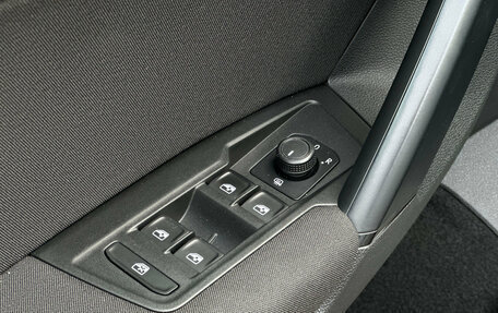 Volkswagen Tiguan II, 2019 год, 2 049 000 рублей, 12 фотография