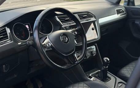 Volkswagen Tiguan II, 2019 год, 2 049 000 рублей, 9 фотография