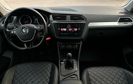 Volkswagen Tiguan II, 2019 год, 2 049 000 рублей, 20 фотография