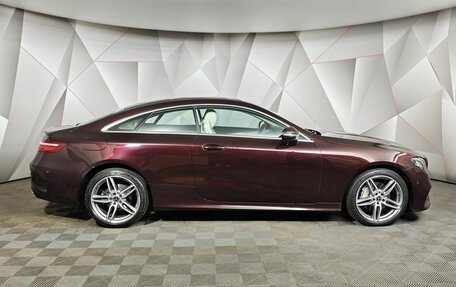 Mercedes-Benz E-Класс, 2019 год, 3 999 999 рублей, 6 фотография
