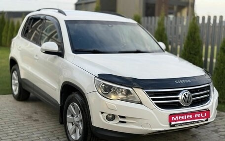 Volkswagen Tiguan I, 2011 год, 970 000 рублей, 3 фотография