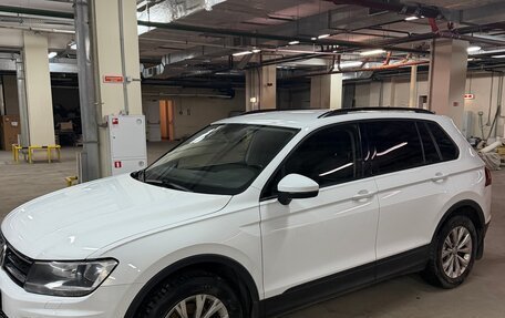 Volkswagen Tiguan II, 2017 год, 1 900 000 рублей, 3 фотография