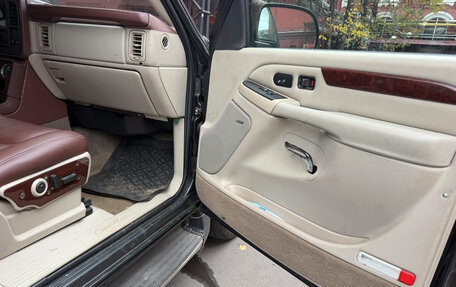 Cadillac Escalade II, 2003 год, 1 700 000 рублей, 14 фотография