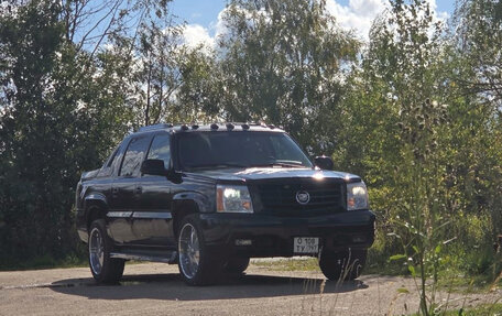 Cadillac Escalade II, 2003 год, 1 700 000 рублей, 16 фотография