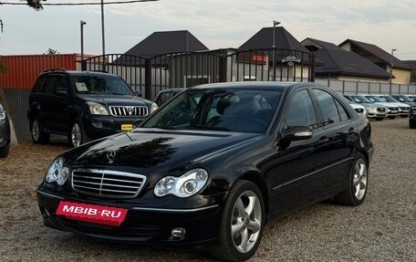 Mercedes-Benz C-Класс, 2004 год, 760 000 рублей, 3 фотография