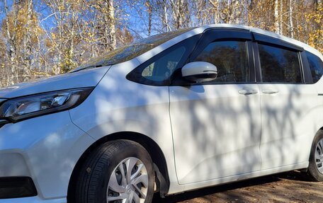 Honda Freed II, 2020 год, 1 600 000 рублей, 6 фотография