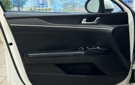 KIA K5, 2021 год, 1 740 000 рублей, 14 фотография