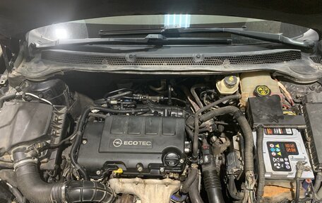 Opel Astra J, 2010 год, 600 000 рублей, 8 фотография