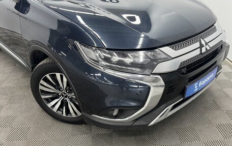 Mitsubishi Outlander III рестайлинг 3, 2021 год, 2 390 000 рублей, 4 фотография