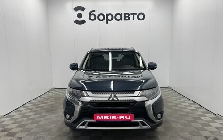Mitsubishi Outlander III рестайлинг 3, 2021 год, 2 390 000 рублей, 3 фотография