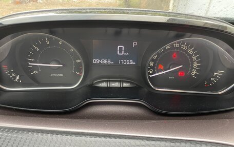 Peugeot 2008 II, 2014 год, 980 000 рублей, 8 фотография