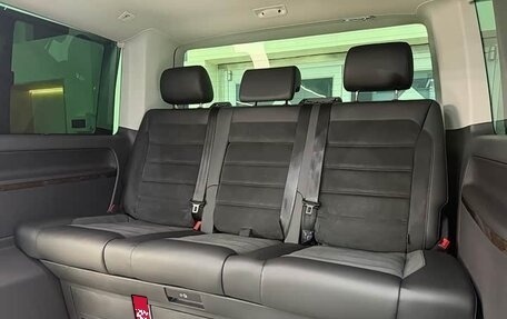 Volkswagen Multivan T6 рестайлинг, 2019 год, 8 100 000 рублей, 21 фотография