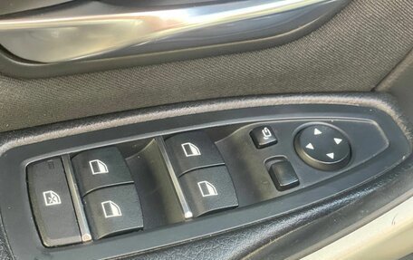 BMW 3 серия, 2017 год, 1 900 000 рублей, 8 фотография