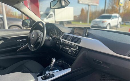 BMW 3 серия, 2017 год, 1 900 000 рублей, 17 фотография