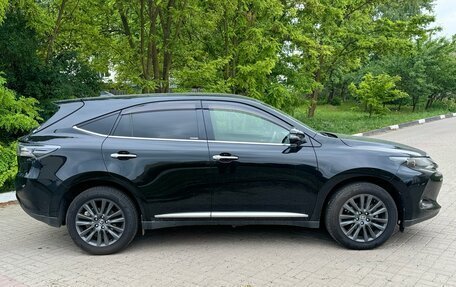 Toyota Harrier, 2017 год, 2 100 000 рублей, 3 фотография