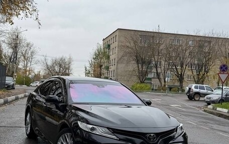 Toyota Camry, 2019 год, 3 300 000 рублей, 1 фотография