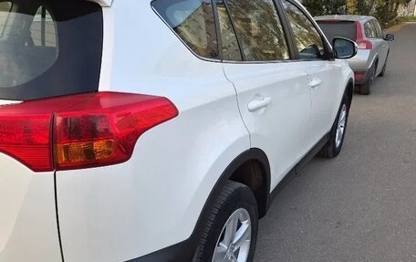 Toyota RAV4, 2014 год, 1 680 000 рублей, 7 фотография