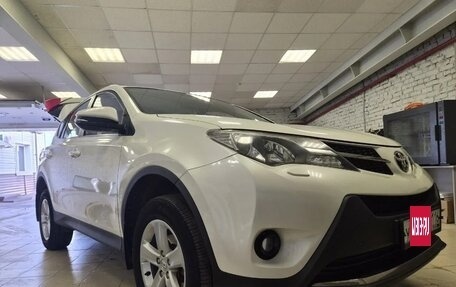 Toyota RAV4, 2014 год, 1 680 000 рублей, 4 фотография