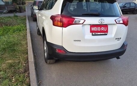 Toyota RAV4, 2014 год, 1 680 000 рублей, 8 фотография