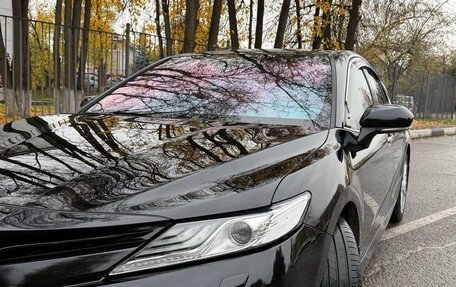 Toyota Camry, 2019 год, 3 300 000 рублей, 4 фотография