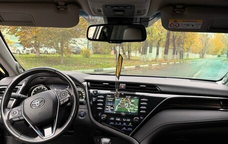 Toyota Camry, 2019 год, 3 300 000 рублей, 11 фотография
