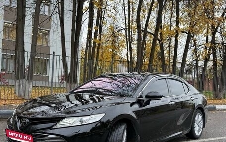 Toyota Camry, 2019 год, 3 300 000 рублей, 2 фотография