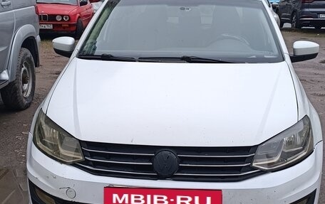 Volkswagen Polo VI (EU Market), 2018 год, 500 000 рублей, 2 фотография