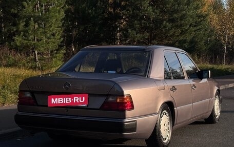 Mercedes-Benz W124, 1992 год, 550 000 рублей, 17 фотография