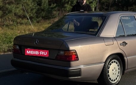 Mercedes-Benz W124, 1992 год, 550 000 рублей, 21 фотография