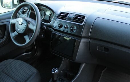 Skoda Fabia II, 2011 год, 379 000 рублей, 11 фотография
