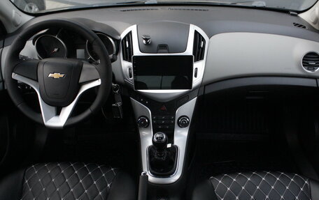 Chevrolet Cruze II, 2013 год, 810 000 рублей, 9 фотография