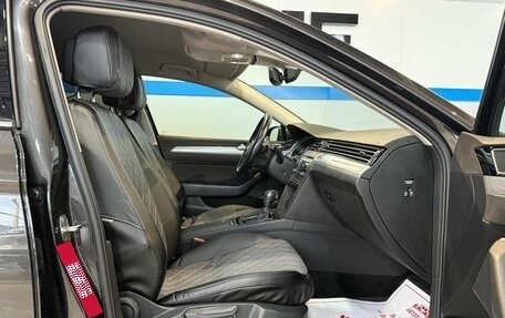 Volkswagen Passat B8 рестайлинг, 2021 год, 2 449 000 рублей, 15 фотография