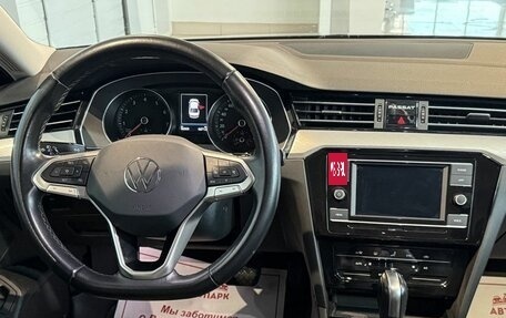 Volkswagen Passat B8 рестайлинг, 2021 год, 2 449 000 рублей, 17 фотография