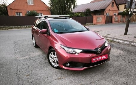 Toyota Auris II, 2018 год, 1 275 000 рублей, 1 фотография